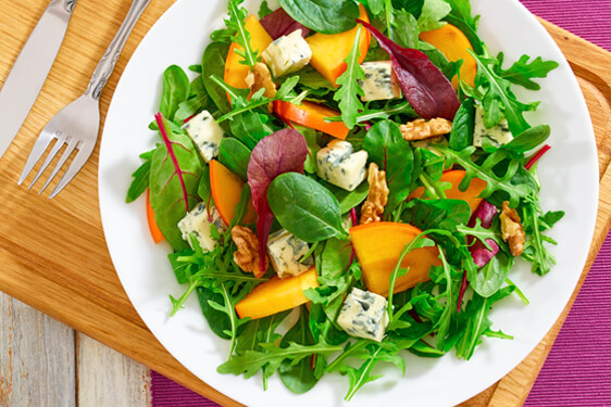 Insalata Rucola, Pesche, gorgonzola, Noci