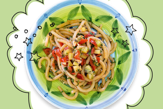 Pici con pomodorini alici marinate e kiwi