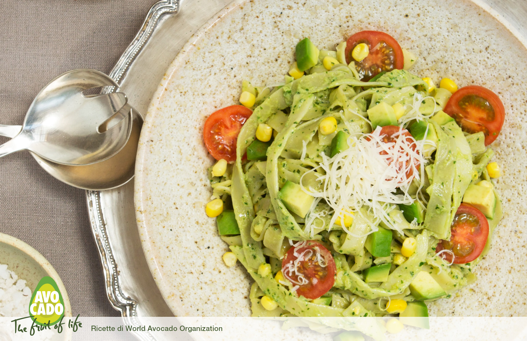 Tagliatelle con salsa allavocadoavocado